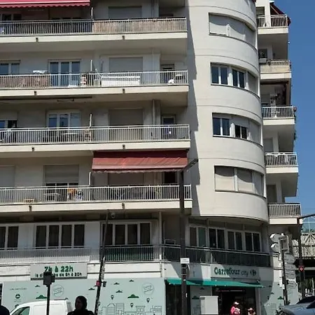 Magnifique 2 Pieces A 2 Pas De La 아파트 *